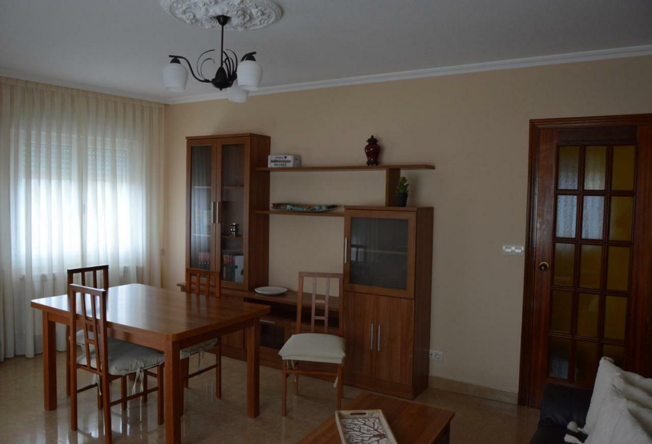 Piso Da Empegada Apartment Arzua Luaran gambar