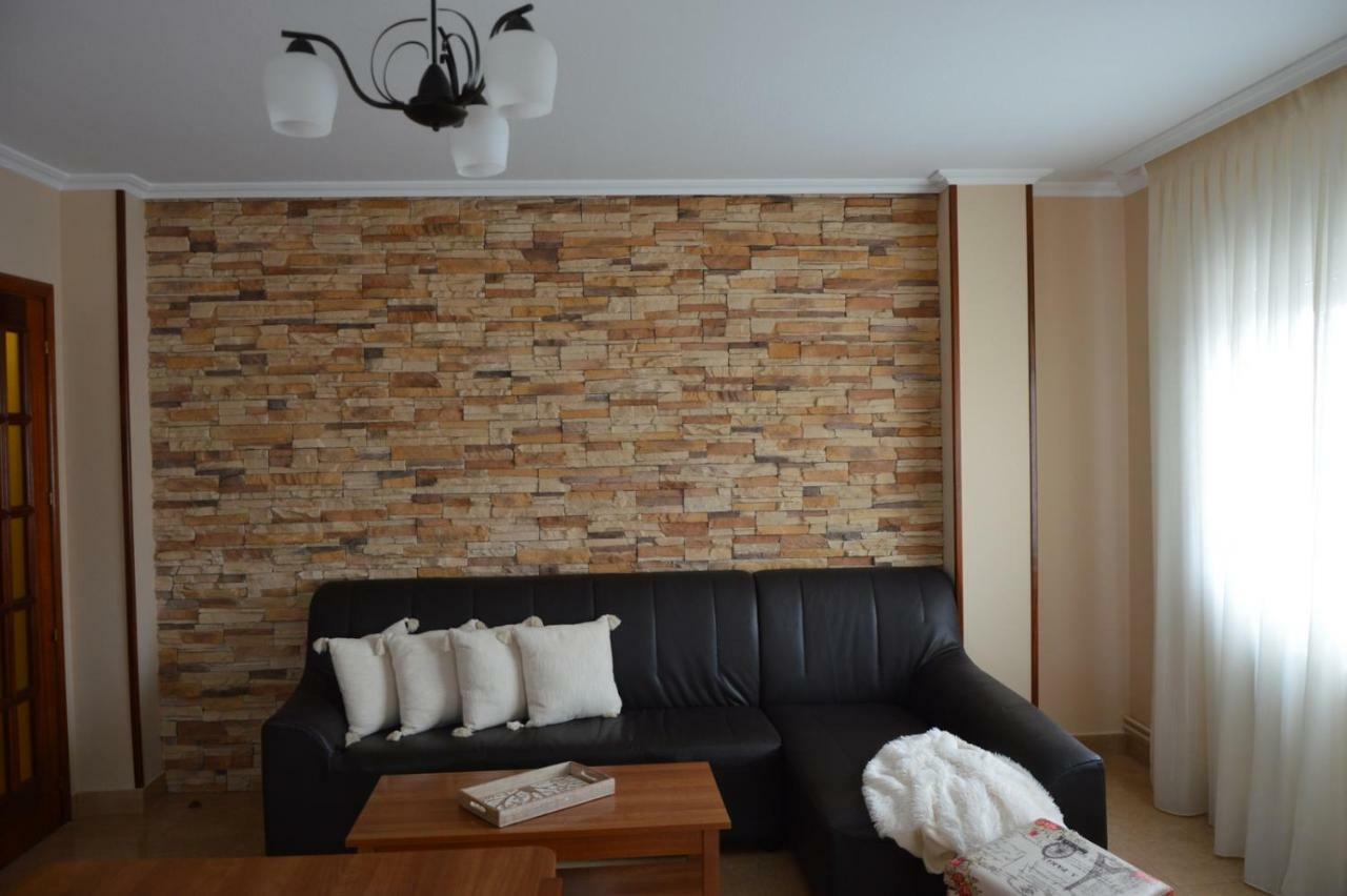 Piso Da Empegada Apartment Arzua Luaran gambar